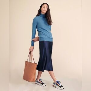 100% Washable Silk Skirt Navy